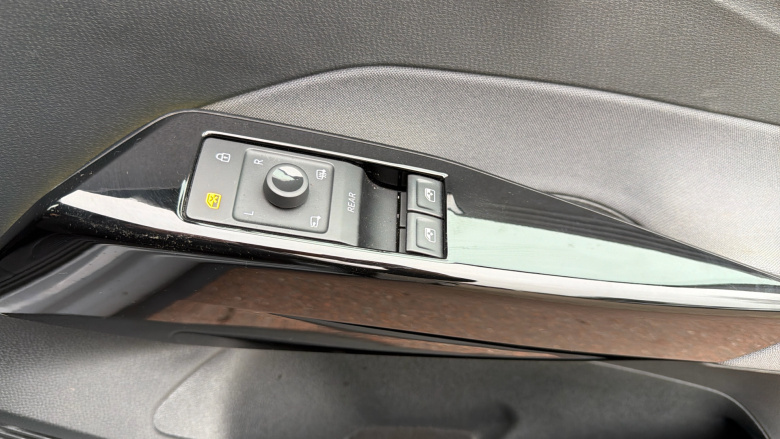 Volkswagen ID.3 150kW Life Pro Performance 58kWh 5dr Auto Electric Hatchback